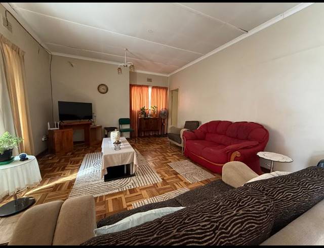 3 BEDROOM HOUSE FOR SALE IN VANDERBIJLPARK CW 2